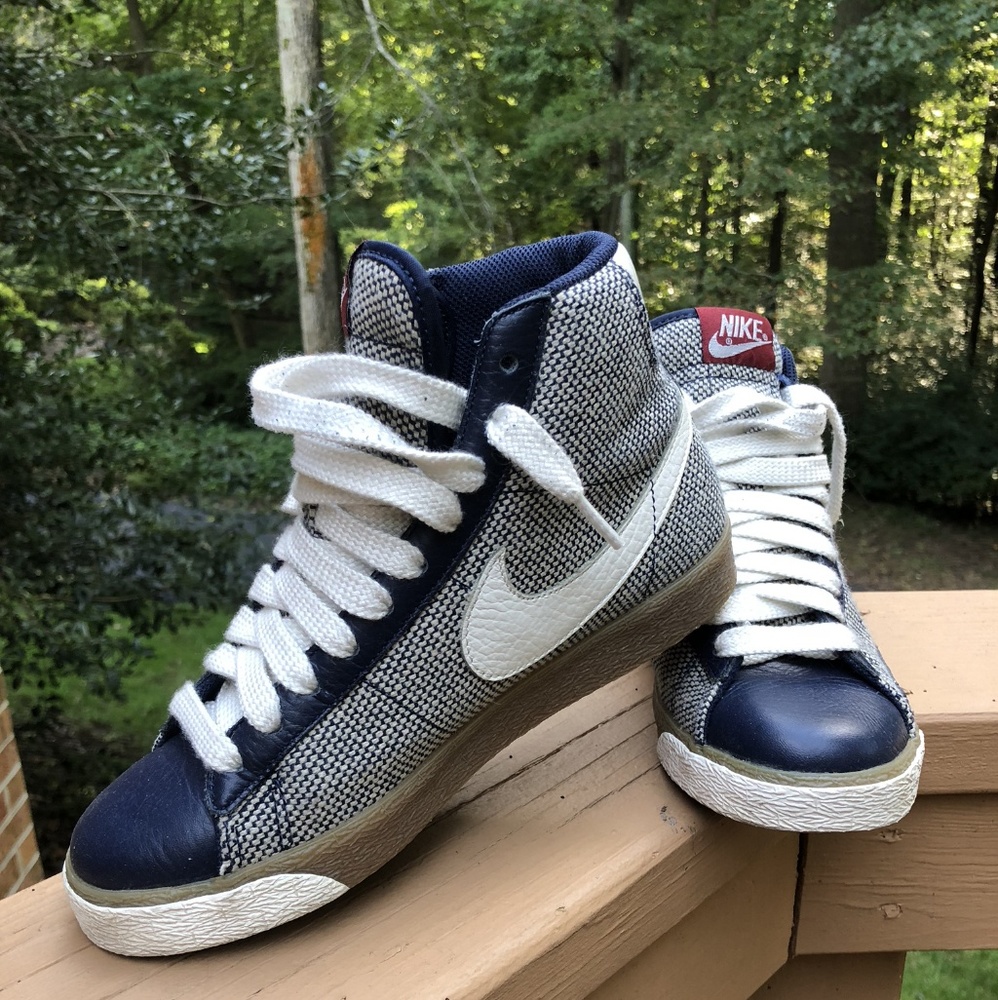 Nike Blazers 6.5 womens New Never Worn